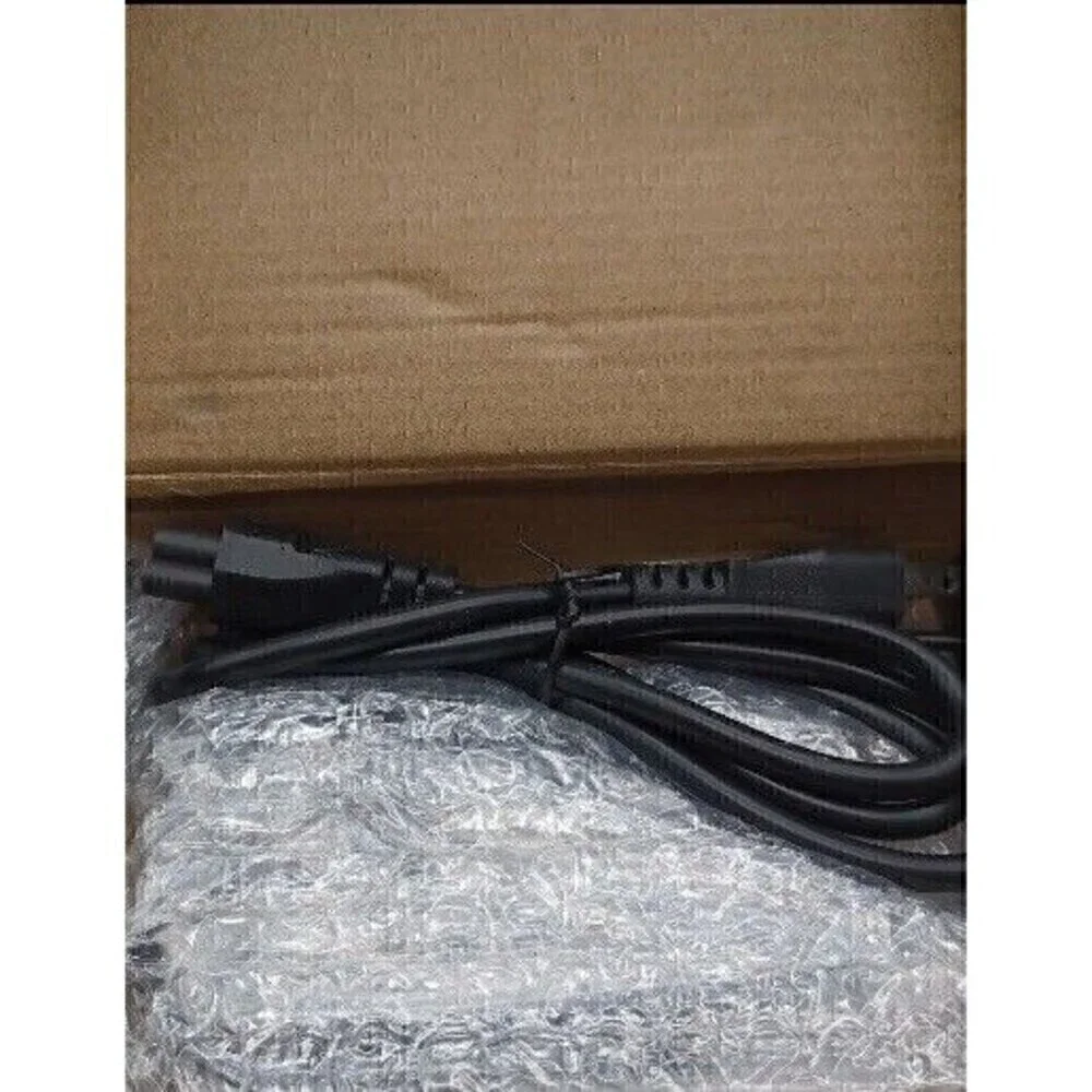 New In Box: USB Type-C Professional Laptop Charger QBOH65 for Dell or Mac Laptop